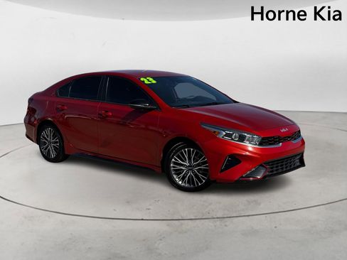 Used 2023 Kia Forte GT-Line image 2