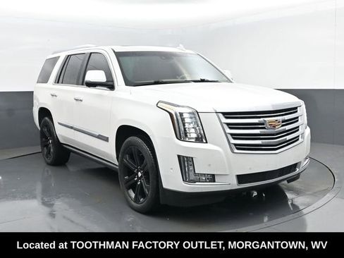 Used 2019 Cadillac Escalade Platinum image 3