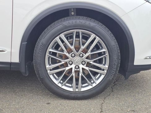 Used 2024 Acura MDX SH-AWD w/ Advance Package image 9