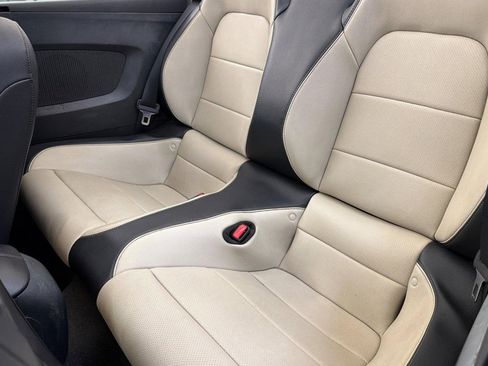 Used 2016 Ford Mustang GT Premium image 25