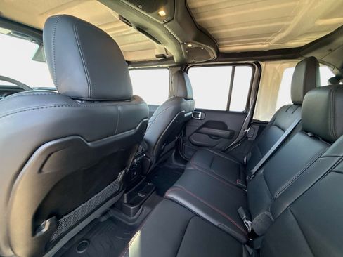 New 2026 Jeep Wrangler Unlimited Rubicon w/ Safety Group image 17