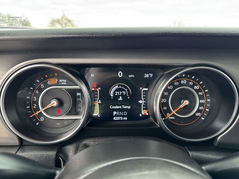 Used 2021 Jeep Wrangler Unlimited Sport image 11