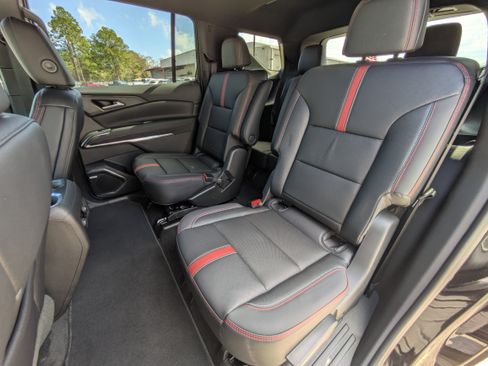 New 2026 Chevrolet Traverse RS image 10