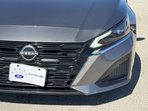 Used 2024 Nissan Altima 2.5 SL image 8