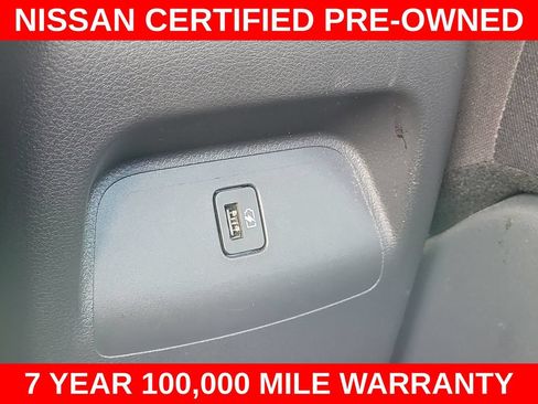Used 2024 Nissan Sentra SV FWD image 30