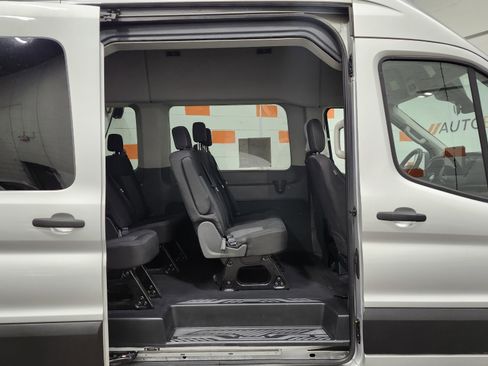 Used 2022 Ford Transit 350 XLT image 18