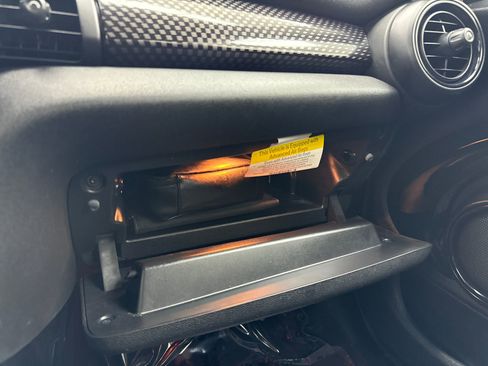 Used 2018 MINI Cooper S image 32