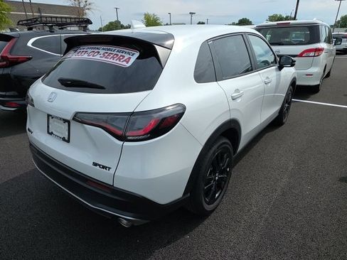 Certified 2026 Honda HR-V Sport image 6