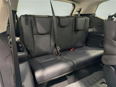 Used 2023 Subaru Ascent Limited image 32