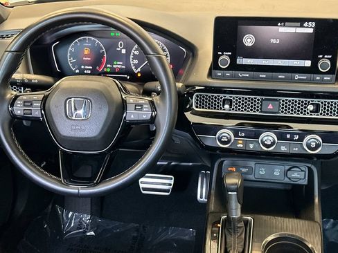 Used 2025 Honda Civic Sport image 15