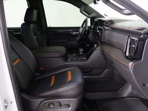 Used 2026 GMC Sierra 1500 AT4 w/ AT4 Premium Package image 14