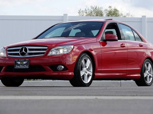 Used 2010 Mercedes-Benz C 300 Sedan image 27