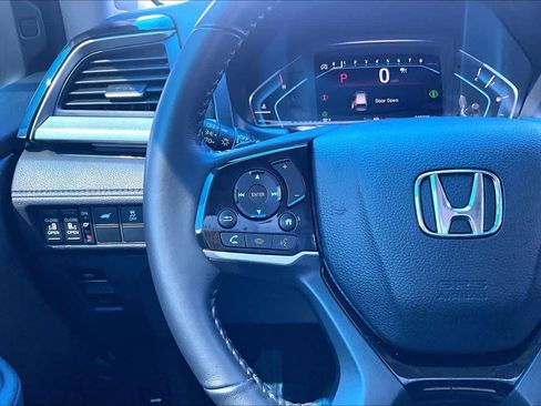 Used 2024 Honda Odyssey Touring image 24