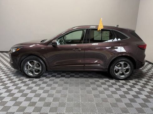 Used 2023 Ford Escape ST-Line Select w/ Tech Pack #2 AWD/4WD image 6