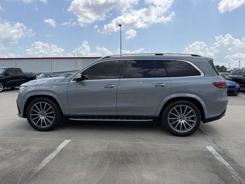 Used 2025 Mercedes-Benz GLS 450 4MATIC image 16