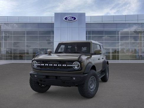 New 2025 Ford Bronco Outer Banks w/ Sasquatch Package image 2