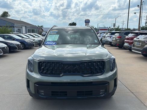 Used 2025 Kia Telluride SX Prestige X-Line AWD/4WD image 2