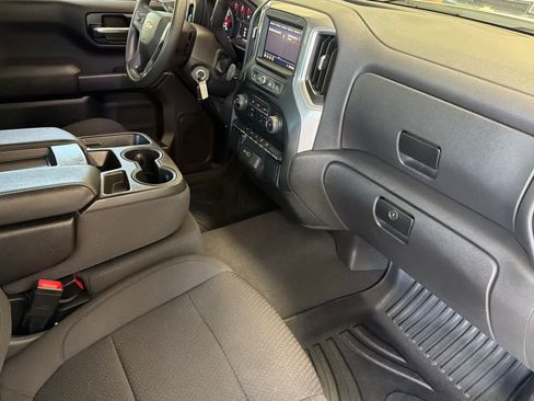 Used 2022 Chevrolet Silverado 1500 Custom RWD image 16