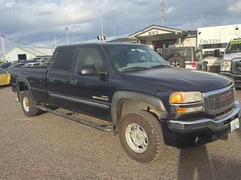 Used 2005 GMC Sierra 2500 SLE w/ Heavy-Duty Power Package AWD/4WD image 2