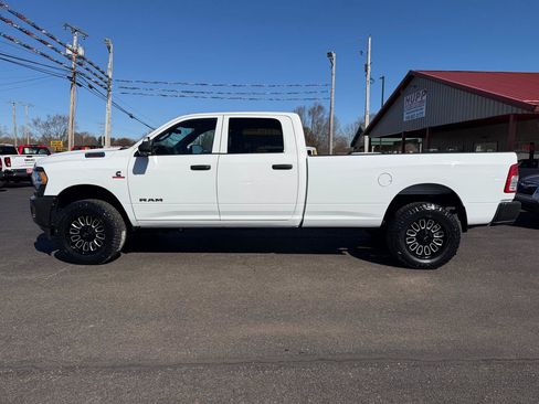 Used 2022 RAM 3500 Tradesman AWD/4WD image 18