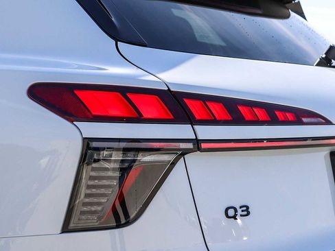 New 2026 Audi Q3 quattro 2.0T image 12