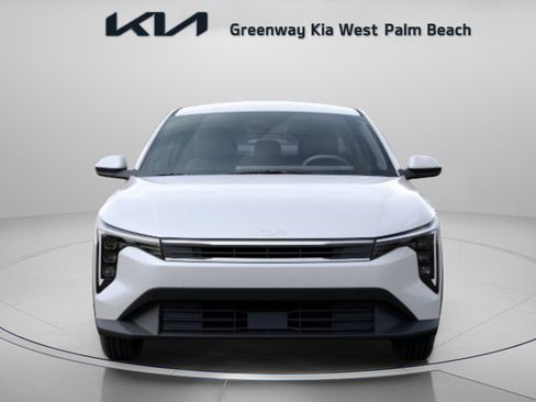 New 2026 Kia K4 FWD image 2