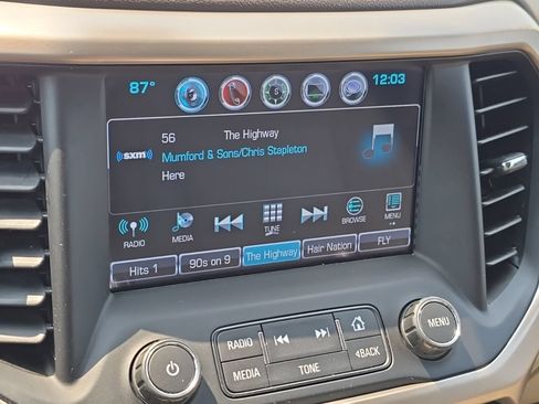 Used 2018 GMC Acadia Denali w/ Technology Package AWD/4WD image 27