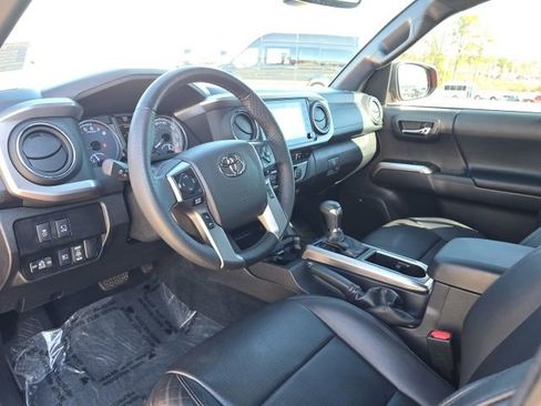 Used 2023 Toyota Tacoma Limited image 22