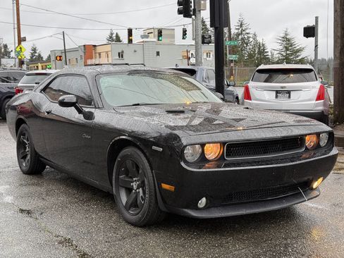 Used 2013 Dodge Challenger SXT w/ Sound Group image 7