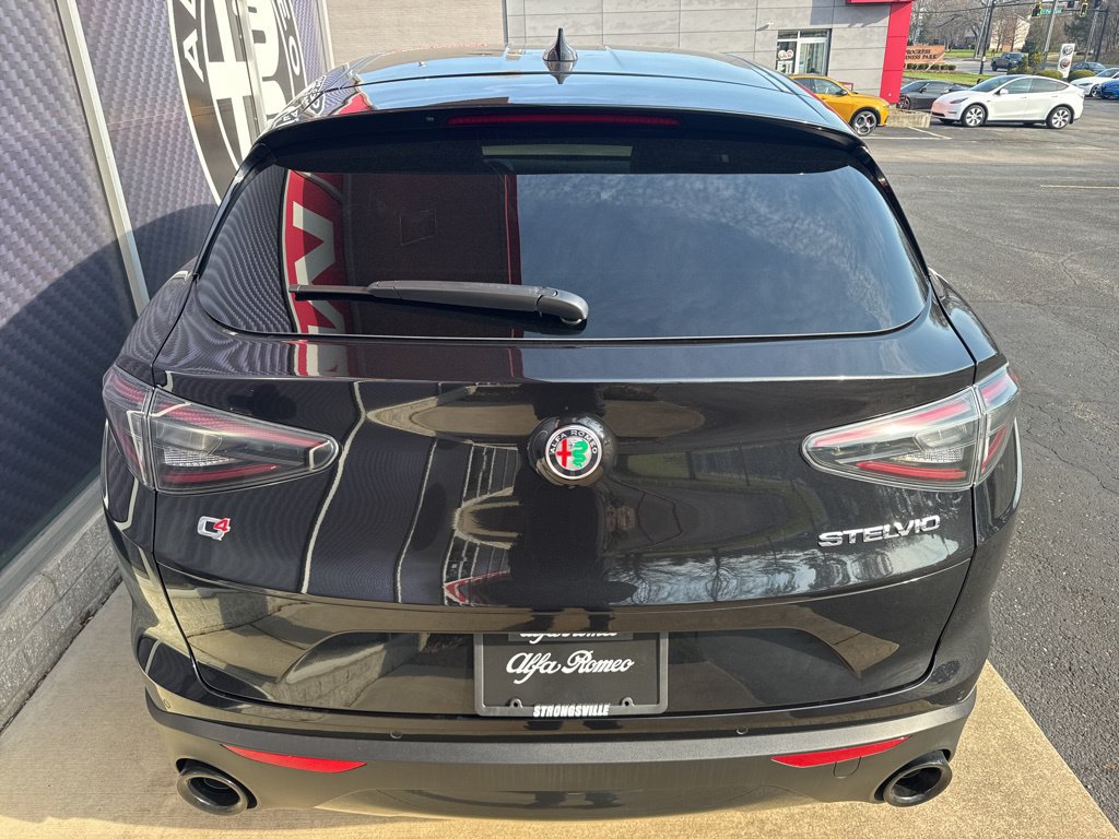 New 2026 Alfa Romeo Stelvio Sprint AWD/4WD image 7