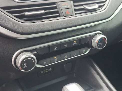 Used 2025 Nissan Altima 2.5 S FWD image 16