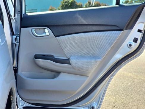 Used 2014 Honda Civic Hybrid Sedan image 33
