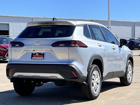 New 2026 Toyota Corolla Cross L image 4