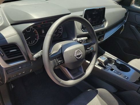 New 2026 Nissan Rogue SV FWD image 17