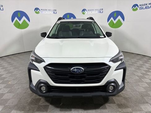 Used 2023 Subaru Outback Onyx Edition image 2