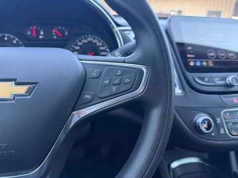 Used 2019 Chevrolet Malibu LT FWD image 16