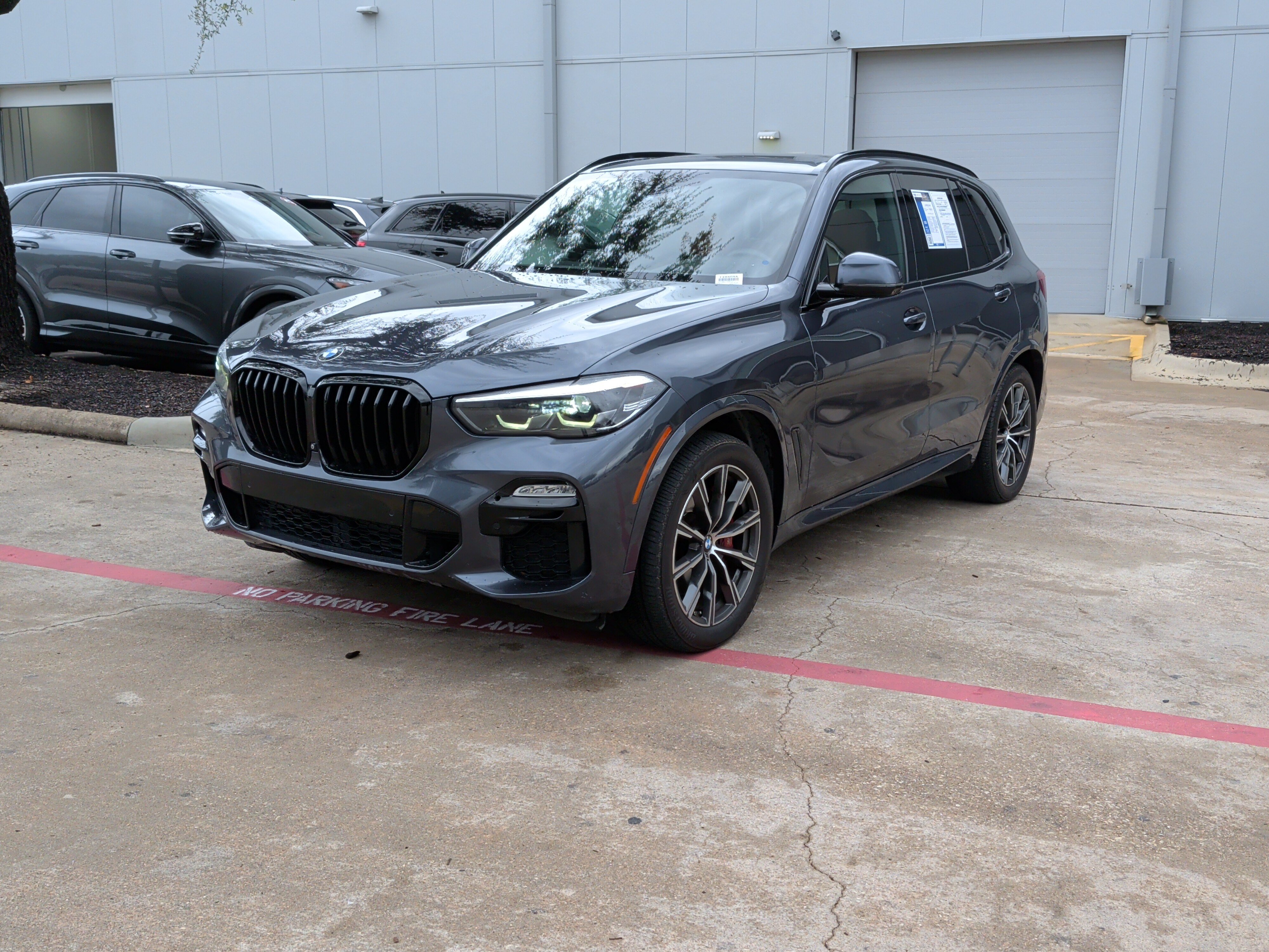 Used 2021 BMW X5 xDrive40i w/ M Sport Package AWD/4WD image 5