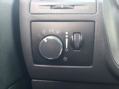 Used 2013 Dodge Challenger SXT w/ Sound Group RWD image 18