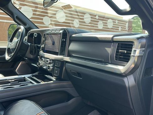 Certified 2024 Ford F250 Platinum w/ Tremor Off-Road Package AWD/4WD image 36