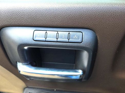 Used 2015 GMC Sierra 2500 Denali w/ Driver Alert Package AWD/4WD image 20