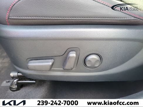 Certified 2024 Kia Soul GT-Line w/ GT-Line Technology Package FWD image 22