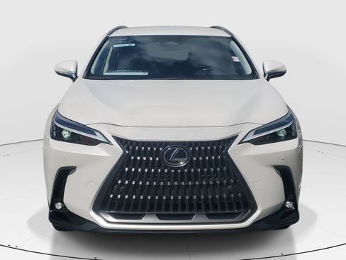 Used 2025 Lexus NX 250 FWD w/ Towing Package (2000 Lbs) image 2