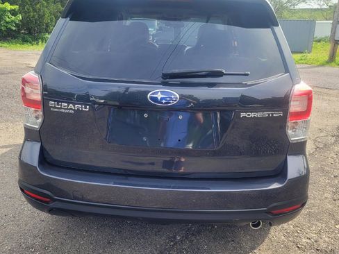 Used 2017 Subaru Forester 2.5i Premium AWD/4WD image 7