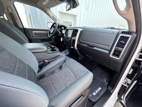 Used 2016 RAM 3500 SLT w/ Cold Weather Group AWD/4WD image 37