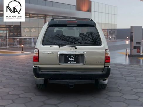 Used 2002 Toyota 4Runner SR5 image 3