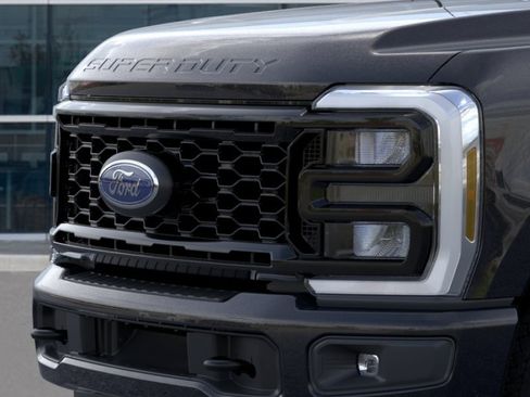 New 2026 Ford F250 XL AWD/4WD image 19