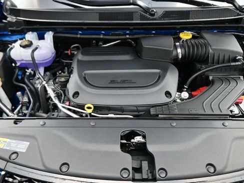 New 2026 Chrysler Pacifica Select image 28