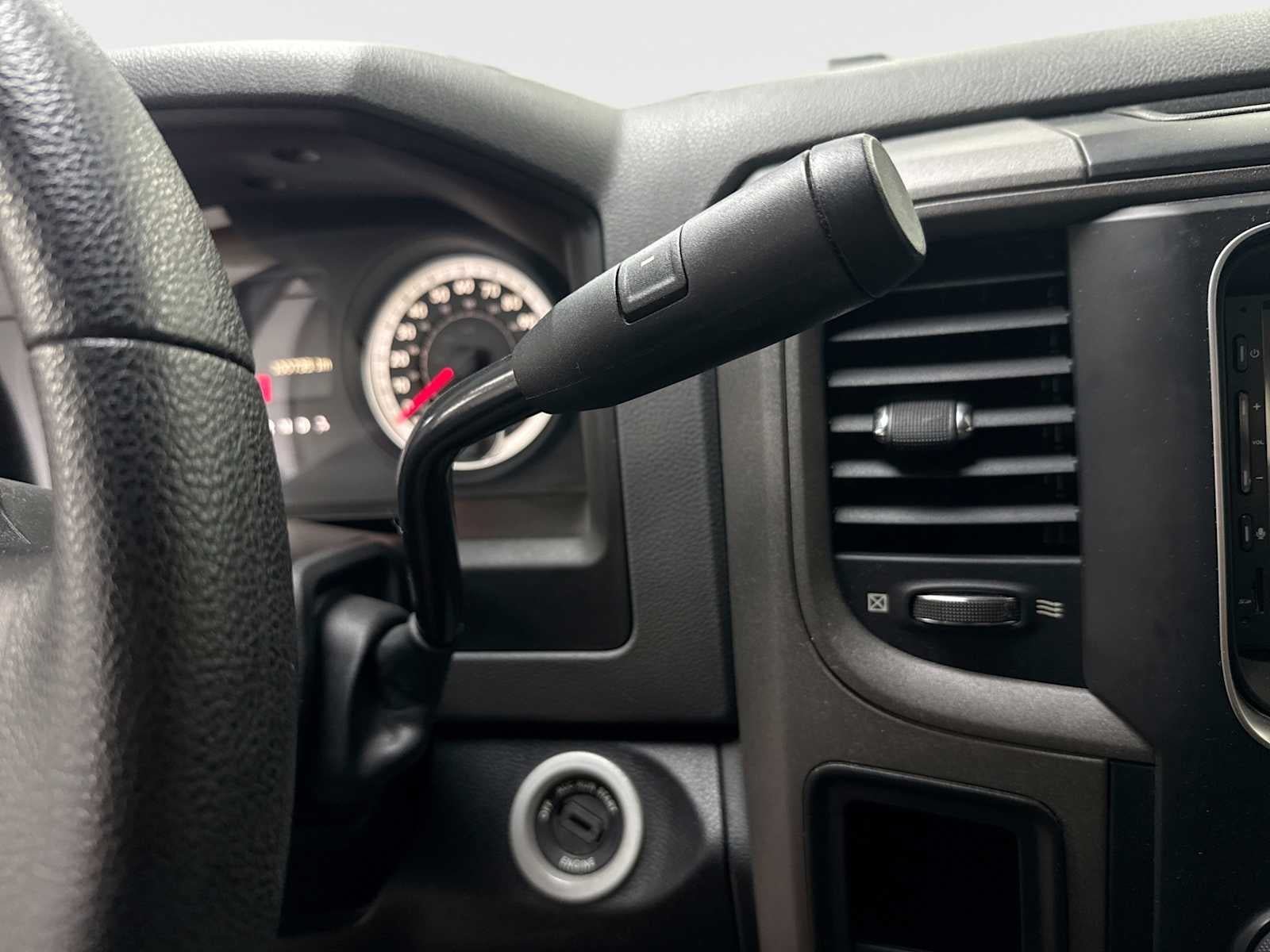 Used 2013 RAM 1500 Express RWD image 20