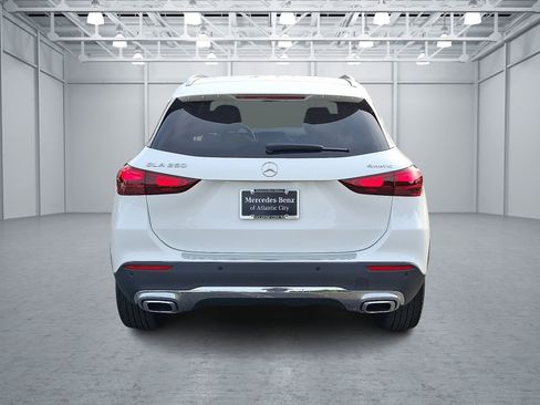 Certified 2025 Mercedes-Benz GLA 250 4MATIC image 5