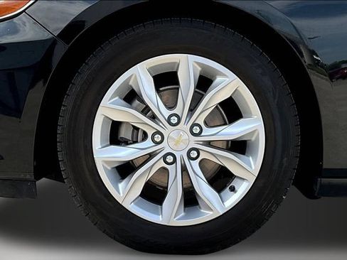 Used 2020 Chevrolet Malibu LT w/ Leather Package FWD image 33